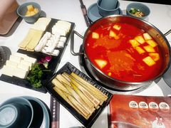 酸汤猪脚锅-小街猪手(团结湖店)