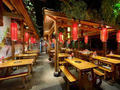 -野山舂·贵州现舂酸汤火锅(鸿通城店)