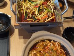 -川堂风·跷脚牛肉·乐山爆炒(宝山日月光店)