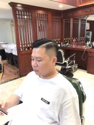 -尼特斯男士发型馆