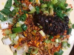 -拈签一笑黄牛肉辣卤串串