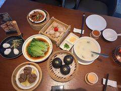 -云庭汇·粤菜海鲜(东盟盛天地店)