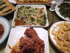 -吴记酱骨炖菜馆(康安路店)