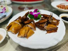 红烧乳鸽-白云宾馆·白云轩中餐厅·匠心手制