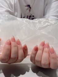 -丽心自助美甲美睫