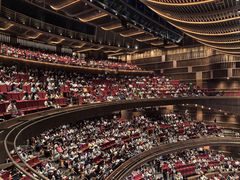 -交通银行前滩31演艺中心