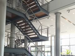 -天津波士信达奔驰4S店(卫津南路店)