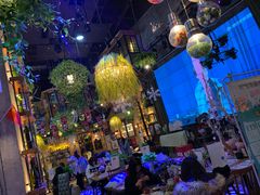 -临界音乐酒馆·小龙虾·江湖菜(华熙LIVE·鱼洞店)