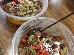 -黑白电视长沙小吃(美林M·LIVE天地东座店)