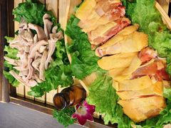 -尚尚仙·酸汤猪手·猪肚鸡火锅(华联万柳购物中心店)