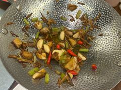 -堂瓦里·33年传统赣菜(第一街区店)