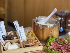 -阿婆情腊排骨火锅(金虹路店)