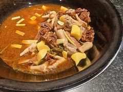 -老渔翁炖鱼坊(黄海西路东山店)