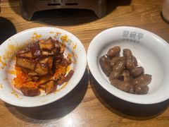 -爱碗亭·鲜炒湖南菜(壹城中心店)