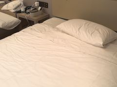 -西安大雁塔科技大学地铁站亚朵酒店