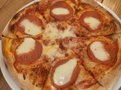 -城市大道红炉披萨烘焙坊