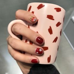 -美斯洛美甲美睫连锁店