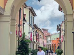 -佛罗伦萨小镇广佛名品奥特莱斯(疏港路店)