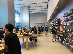 -Apple零售店(华贸购物中心店)
