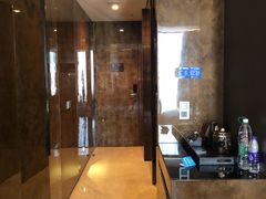 -广州天河希尔顿酒店