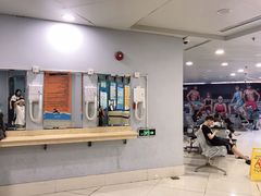 -小海豚国际游泳培训中心(浦东塘桥店)