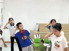 -蓝话筒·少儿成人演讲口才·主持朗诵·戏剧表演(大华第一坊店)