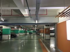 -中庚漫游城停车场