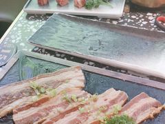 -黑牛の場烤肉(摩天活力城店)
