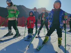 -荣盛康旅野三坡滑雪场