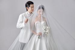 -索菲亚婚纱摄影