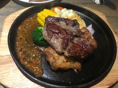铁板黑椒牛扒拼鸡皇扒-周沫西餐(漫广场店)