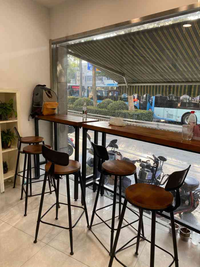 佳雯宠物医院(环城西路分院)-"【项目】疫苗牙牙第一次打疫苗看来看去