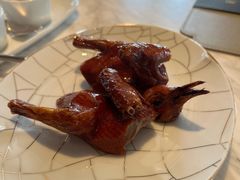 脆皮妙龄鸽-新荣记(新源南路店)