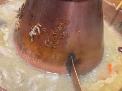 -果松木炭酸菜铜火锅·外婆参鸡汤