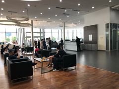 -杭州中升之星奔驰4S店(滨江店)