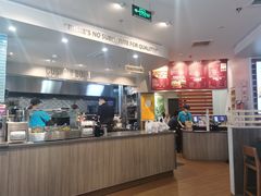 -The Habit Burger Grill 哈比特汉堡(世博店)