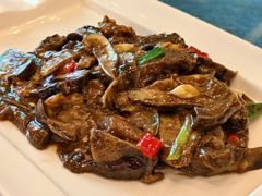 -乡村馕坑肉·烧烤·新疆菜·本地人更爱吃(阿勒泰首店)