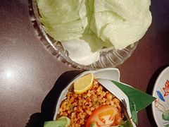 -大头虾越式风味餐厅(光明广场店)