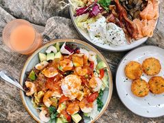 虾仁牛油果沙拉-RAC BAR(安福路店)