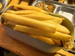 -叽叽扎扎烤肉场(生态城万达店)