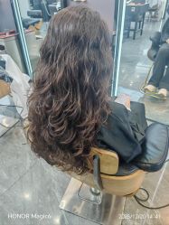 -藤野造型烫染·漂发