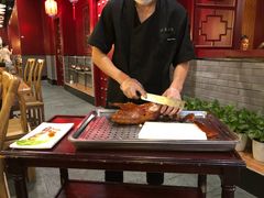 酥不腻精品枣木烤鸭-华馨园北京烤鸭