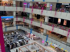 -唯品会(北京国瑞城店)