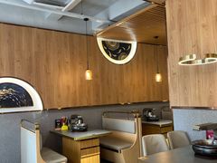 大堂-围炉肉舍•炭烤活鳗•丹东海鲜烤肉(步行街店)