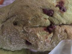 抹茶巧克力豆乳酪面包-LELECHA乐乐茶(上海五角场万达广场店)