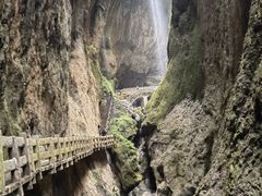 -龙水峡地缝景区