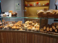 面包甜点陈列柜-方炉·天然食材面包店(青秀店)