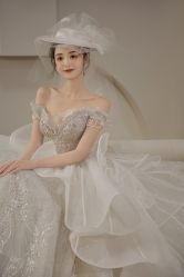 -艾米丽婚纱礼服