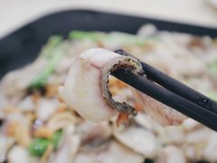 果仁炒生鱼片-禄源公·老莞诚饭店