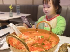 酸辣冬阴功海鲜汤檬粉-美奈小馆·越南料理(中航城君尚购物中心店)